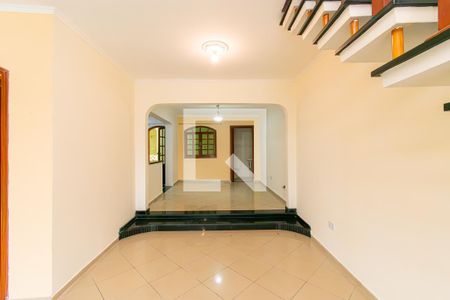 Sala de casa para alugar com 3 quartos, 280m² em Parque Sao Rafael, São Paulo