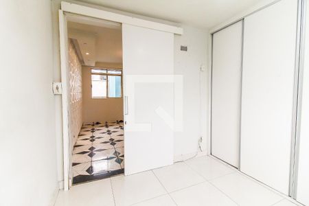 Quarto 1 de apartamento para alugar com 2 quartos, 48m² em Cidade Tiradentes, São Paulo