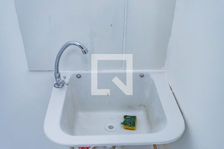 Sala, cozinha e área de serviço de apartamento para alugar com 2 quartos, 33m² em Jardim Pereira Leite, São Paulo