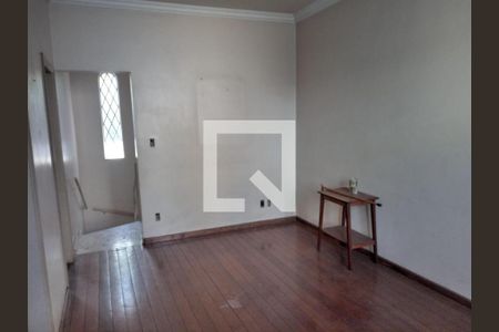 Casa à venda com 3 quartos, 274m² em Cachoeirinha, Belo Horizonte