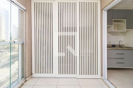 Sala - Varanda de apartamento para alugar com 1 quarto, 35m² em Santo Amaro, São Paulo