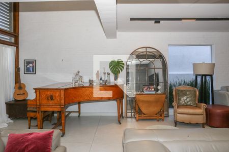 Sala de casa à venda com 3 quartos, 229m² em Lapa, São Paulo