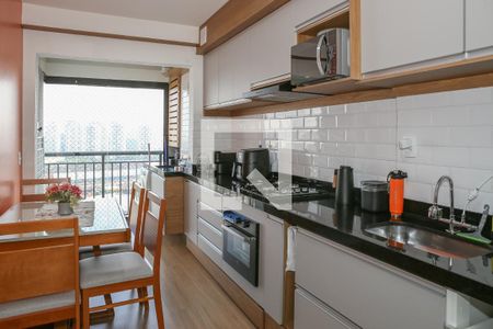 Sala e Cozinha de apartamento para alugar com 2 quartos, 41m² em Lapa de Baixo, São Paulo