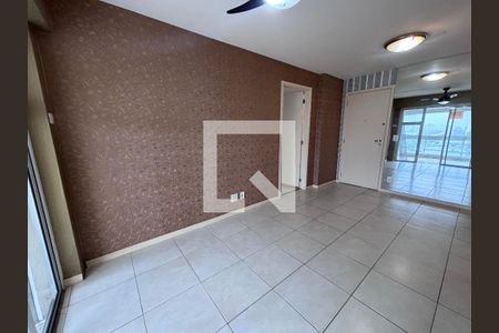 Sala de apartamento para alugar com 2 quartos, 75m² em Recreio dos Bandeirantes, Rio de Janeiro