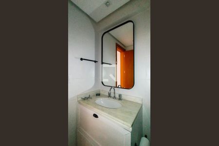 Lavabo  de apartamento para alugar com 1 quarto, 100m² em Menino Deus, Porto Alegre