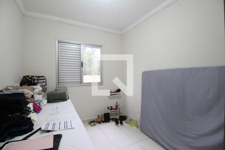 Quarto 2 de apartamento para alugar com 2 quartos, 58m² em Parque Taboao, Taboão da Serra