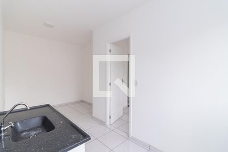 Sala/Cozinha de apartamento para alugar com 1 quarto, 30m² em Vila Granada, São Paulo