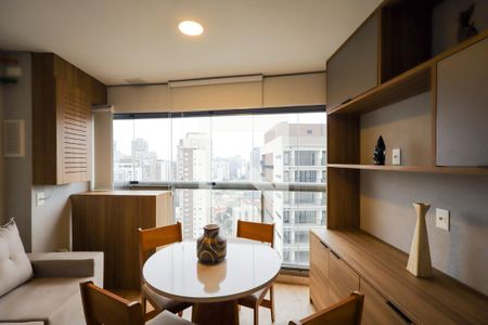 Varanda de kitnet/studio para alugar com 1 quarto, 32m² em Santo Amaro, São Paulo