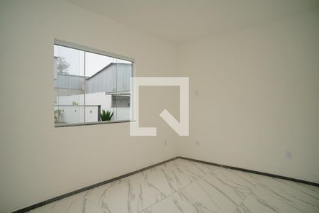 Quarto de casa de condomínio para alugar com 1 quarto, 45m² em Manoel Ribeiro Sul, Maricá