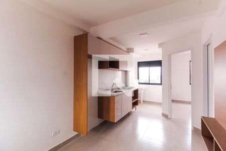 Sala/Cozinha de apartamento para alugar com 2 quartos, 40m² em Vila Canero, São Paulo