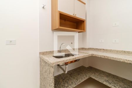 Cozinha de apartamento para alugar com 2 quartos, 42m² em Vila Germinal, São Paulo