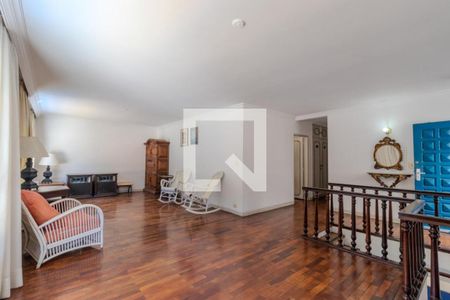 Casa à venda com 4 quartos, 261m² em Chácara Monte Alegre, São Paulo