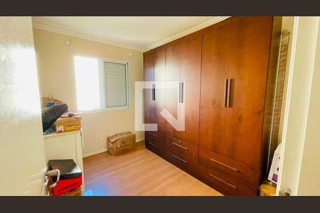 Quarto 2 de apartamento para alugar com 2 quartos, 50m² em Jardim Santa Izabel, Cotia