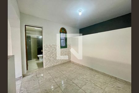 Casa para alugar com 3 quartos, 200m² em Casa Branca, Belo Horizonte