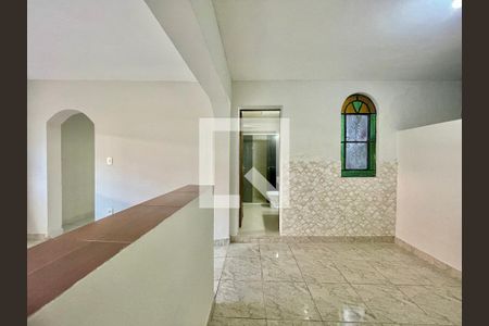 Casa para alugar com 3 quartos, 200m² em Casa Branca, Belo Horizonte
