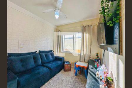 Sala de casa de condomínio à venda com 2 quartos, 110m² em Fátima, Canoas