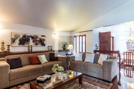 Foto 33 de casa à venda com 7 quartos, 309m² em Dona Clara, Belo Horizonte
