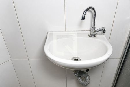 Banheiro de kitnet/studio para alugar com 1 quarto, 32m² em Bela Vista, São Paulo