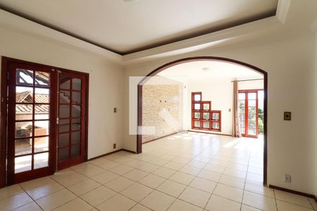 Casa de Condomínio para alugar com 2 quartos, 196m² em Bairro dos Lopes, Valinhos