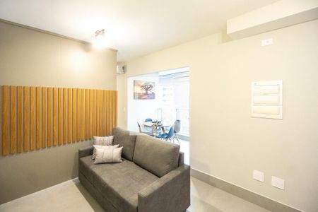 Sala e cozinha de apartamento para alugar com 1 quarto, 36m² em Vila Azevedo, São Paulo