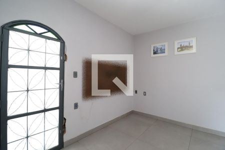 Sala de casa para alugar com 3 quartos, 160m² em Santa Mônica, Uberlândia