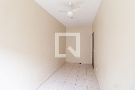 Quarto 2 de apartamento para alugar com 2 quartos, 50m² em Jardim Guiomar, Carapicuíba