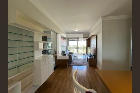Sala de apartamento para alugar com 3 quartos, 81m² em Melville Empresarial Ii, Barueri