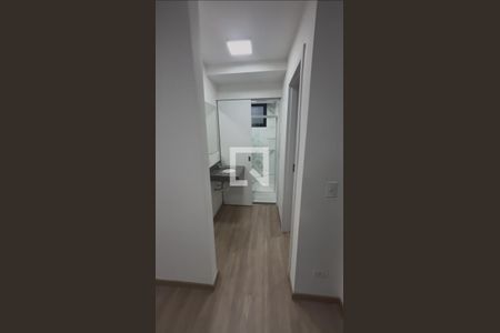 Banheiro de apartamento para alugar com 2 quartos, 46m² em Atuba, Curitiba