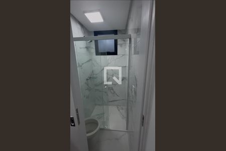 Banheiro de apartamento para alugar com 2 quartos, 46m² em Atuba, Curitiba