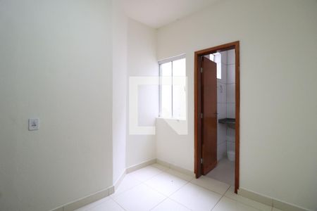 Quarto 2 - Suíte de apartamento para alugar com 2 quartos, 45m² em Jardim Ipanema, Uberlândia