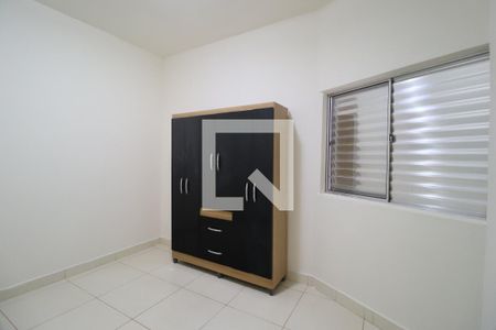 Quarto 1 de apartamento para alugar com 2 quartos, 45m² em Jardim Ipanema, Uberlândia