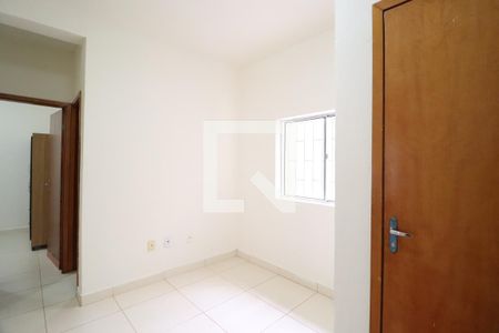 Sala de apartamento para alugar com 2 quartos, 45m² em Jardim Ipanema, Uberlândia