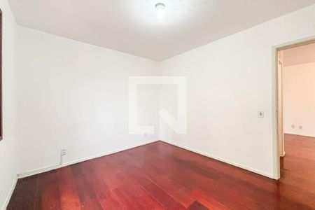 Quarto 1 de apartamento para alugar com 2 quartos, 65m² em Partenon, Porto Alegre