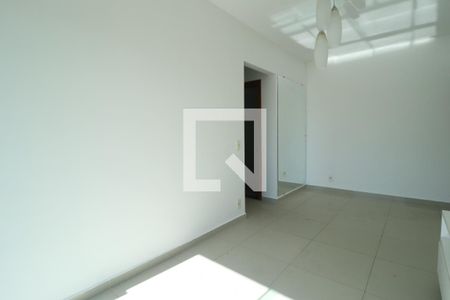 Sala de apartamento para alugar com 2 quartos, 65m² em Saraiva, Uberlândia