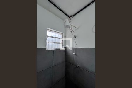 Banheiro de kitnet/studio para alugar com 1 quarto, 45m² em Belenzinho, São Paulo