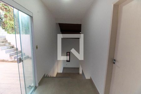 Hall de casa à venda com 4 quartos, 500m² em Maravista, Niterói