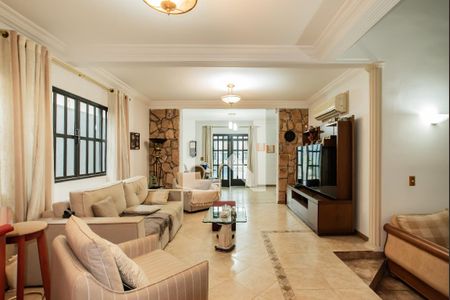 Sala 1 de casa à venda com 3 quartos, 500m² em Planalto Paulista, São Paulo
