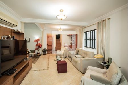 Sala 1 de casa à venda com 3 quartos, 500m² em Planalto Paulista, São Paulo