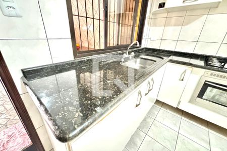 Cozinha de casa para alugar com 3 quartos, 180m² em Vila Uniao (zona Leste), São Paulo