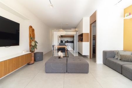 Sala de apartamento à venda com 2 quartos, 92m² em Vila Gumercindo, São Paulo