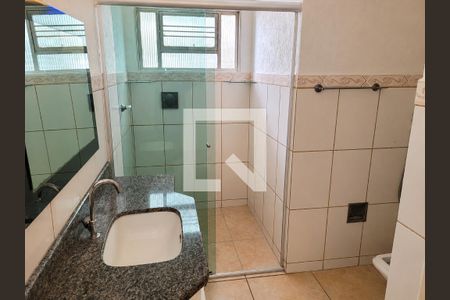Banheiro de casa de condomínio para alugar com 3 quartos, 300m² em Jardim Atlatico, Goiânia