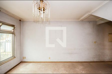 Sala de casa à venda com 4 quartos, 187m² em Vila Comercial, São Paulo