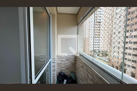Varanda de apartamento para alugar com 3 quartos, 72m² em Vila Romano, São Paulo