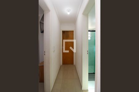 Corredor  de apartamento à venda com 2 quartos, 48m² em Campo Limpo, São Paulo