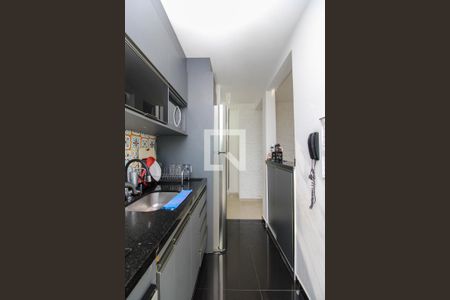 Cozinha/Área de serviço  de apartamento à venda com 2 quartos, 48m² em Campo Limpo, São Paulo