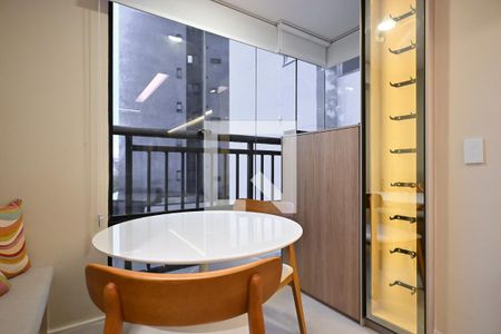 Varanda de apartamento para alugar com 1 quarto, 40m² em Cidade Jardim, São Paulo