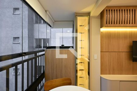 Varanda de apartamento para alugar com 1 quarto, 40m² em Cidade Jardim, São Paulo