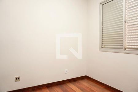 Quarto 1 de apartamento para alugar com 2 quartos, 72m² em Santa Tereza, Belo Horizonte