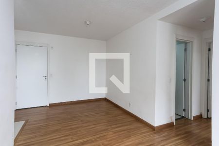 Sala de apartamento para alugar com 2 quartos, 43m² em Jardim Monte Alegre, Taboão da Serra