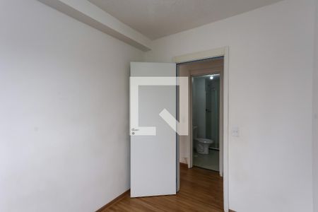 quarto 1 de apartamento para alugar com 2 quartos, 43m² em Jardim Monte Alegre, Taboão da Serra